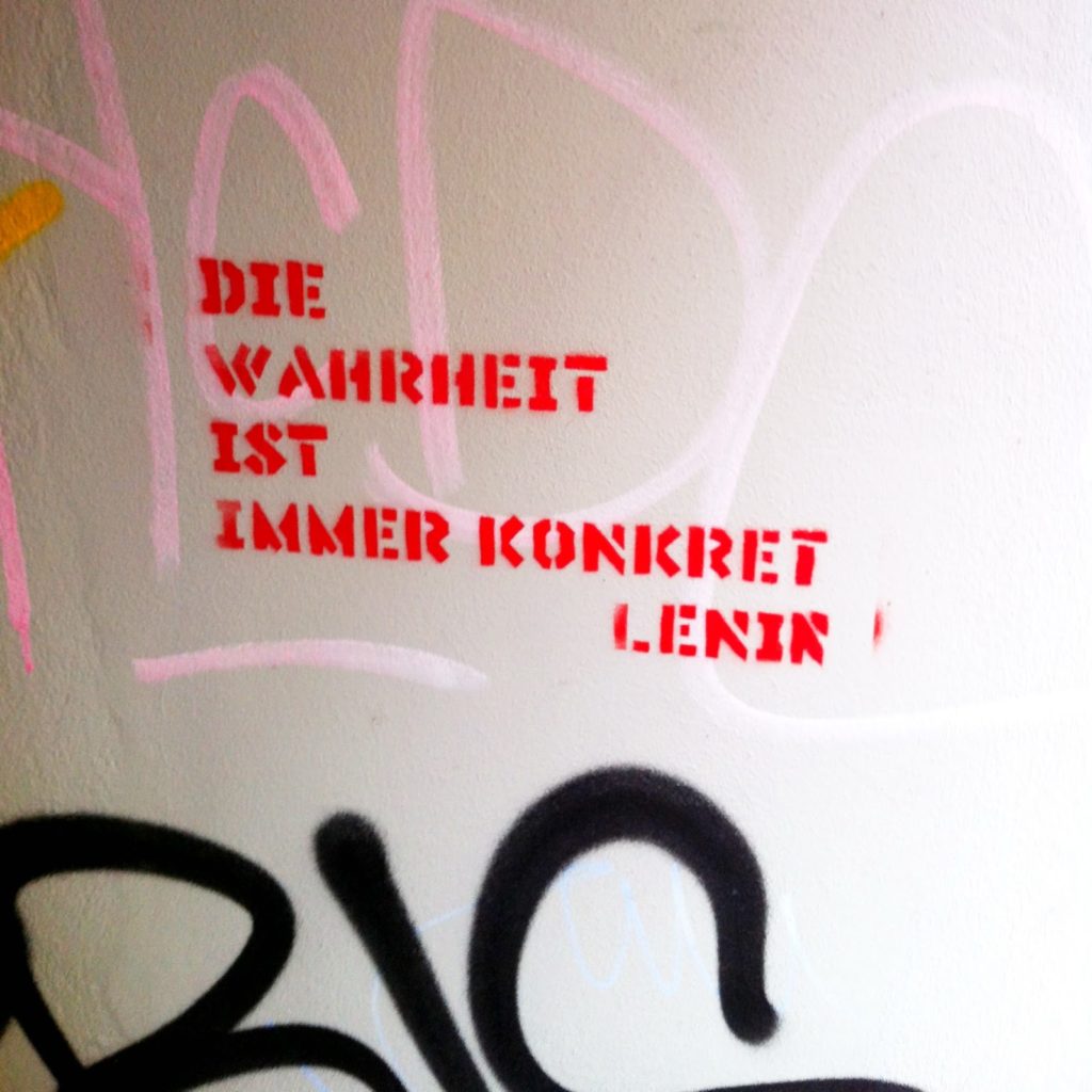 Die Antwort ist konkret Lenin streetart Hamburg