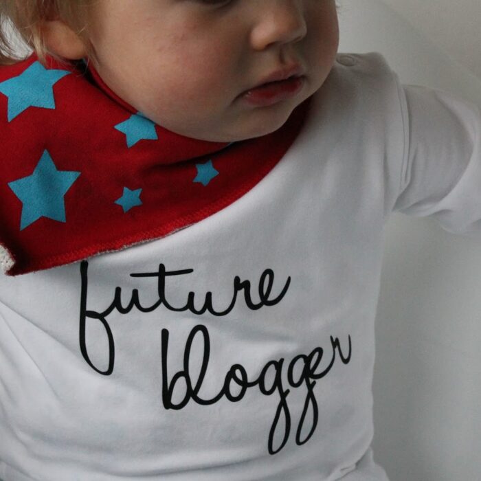 LITTLE FRIDAY #4: DIgitales im Kinderzimmer und ein neues Lieblingsshirt “Future Blogger”