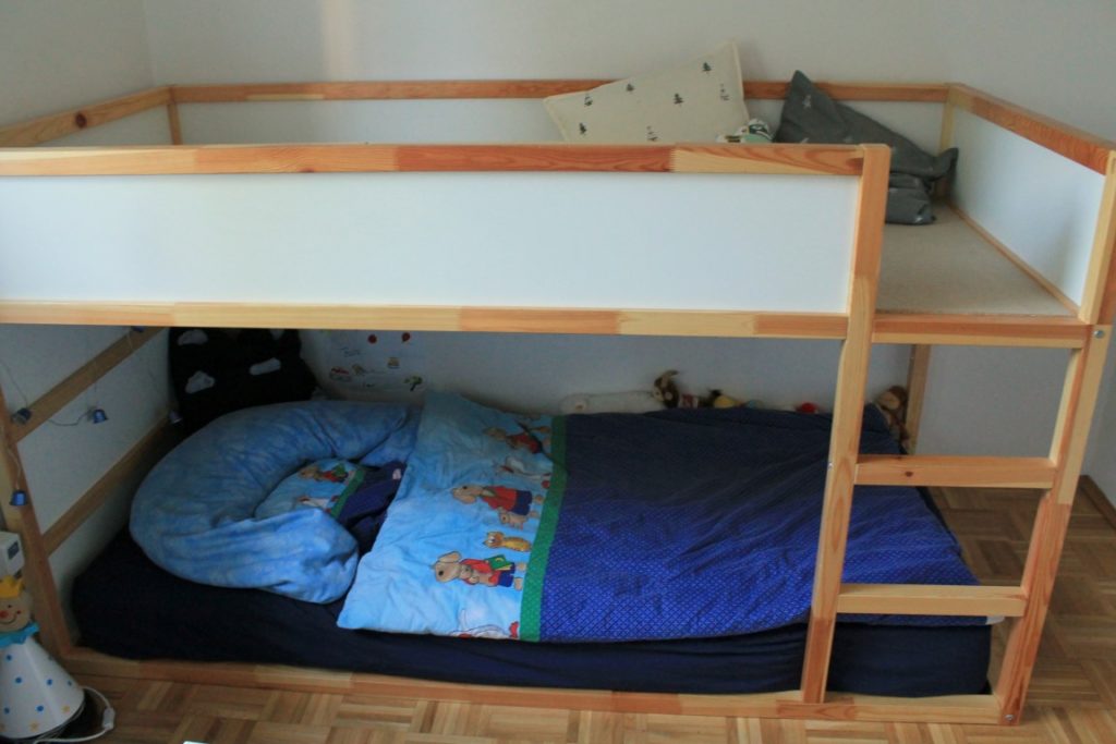 IKEA Kura Bett Hack Kinderzimmer Makeover Nursery Bedtime Stories Jules kleines Freudenhaus