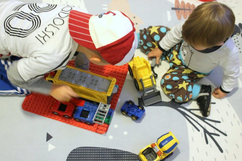 Lego Duplo Baustellenfahrzeuge Geschenkideen Winterkinder Jules kleines Freudenhaus