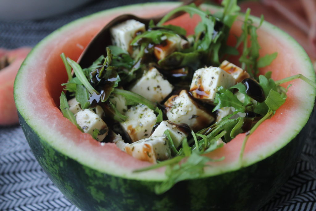 Wassermelonen-Salat Grillen Sommer in Melone