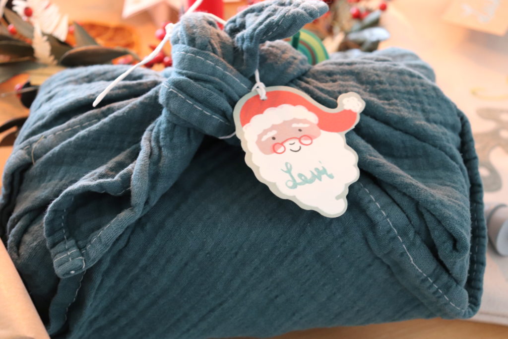 NAchhaltige VErpackung Tuch Stoffe Weihnachtsgeschenke