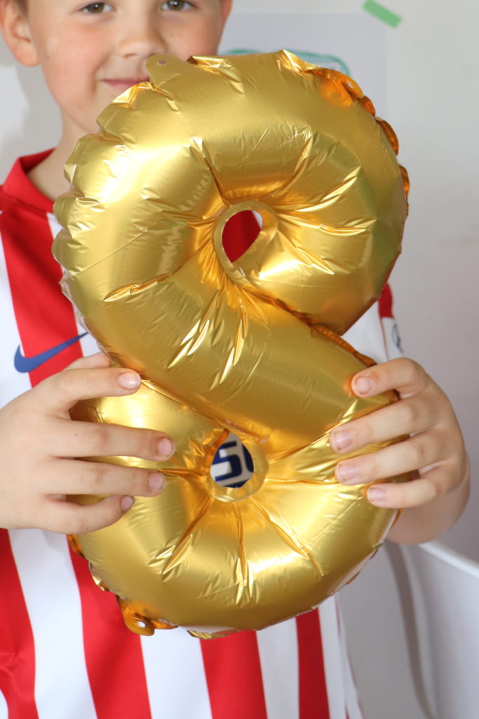 Geschenkespiel Olympia Ringe werfen Kindergeburtstag Ballons 8
