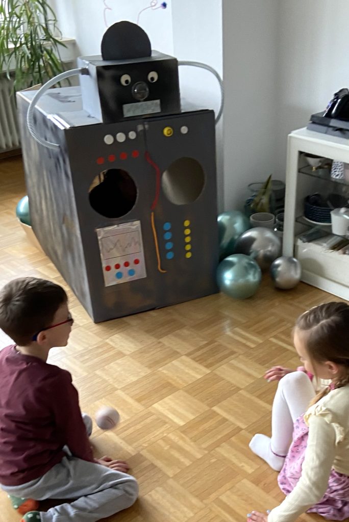 Wurspiel Roboter Kindergeburtstag Party