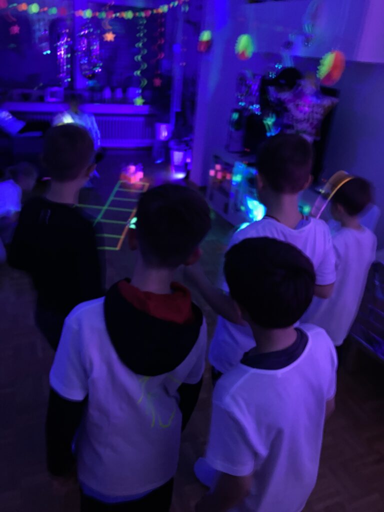 Neon Party Kegeln