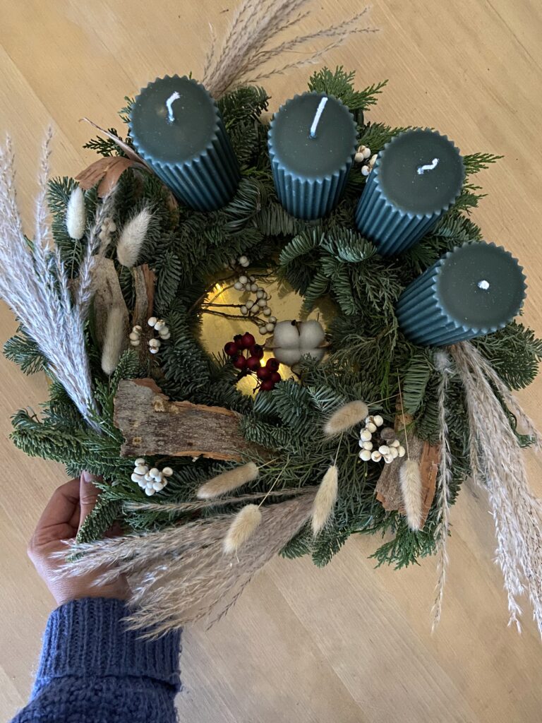 Tannengrün Adventskranz Basteln DIY 