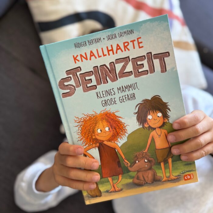 Happy Birthday, liebes Buch! Buch-Blog-Woche Nr. 4: “Knallharte Steinzeit”