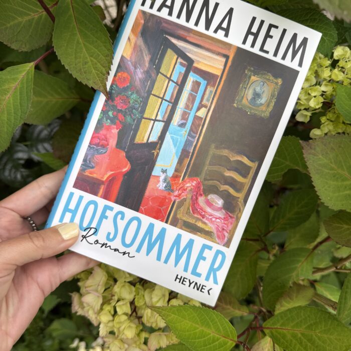 Kein heimeliger, leichter Sommerroman: “Hofsommer” von Hanna Heim